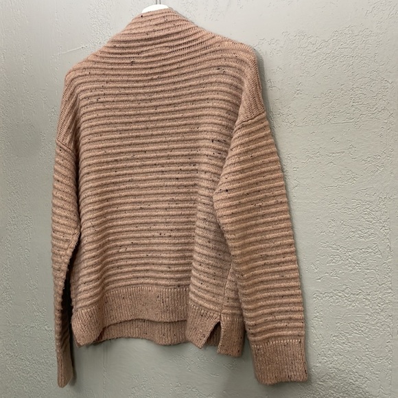 Madewell Donegal Belmont Mockneck Sweater in Coziest Yarn Size Medium - Picture 10 of 11